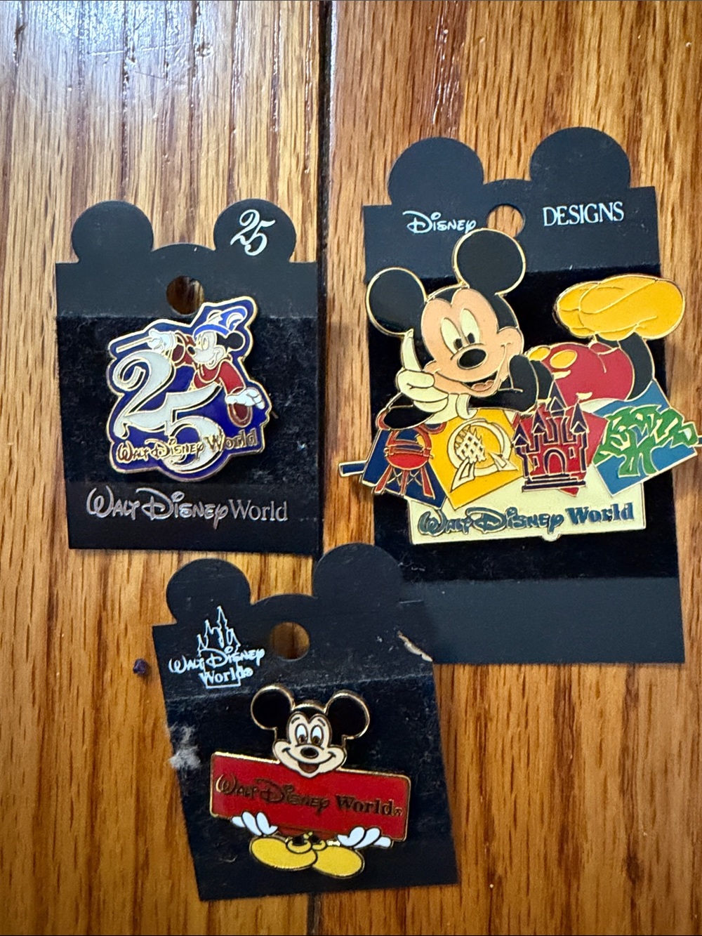 Disney Mickey 3-Pin Set — Black, Red, Yellow, Blue